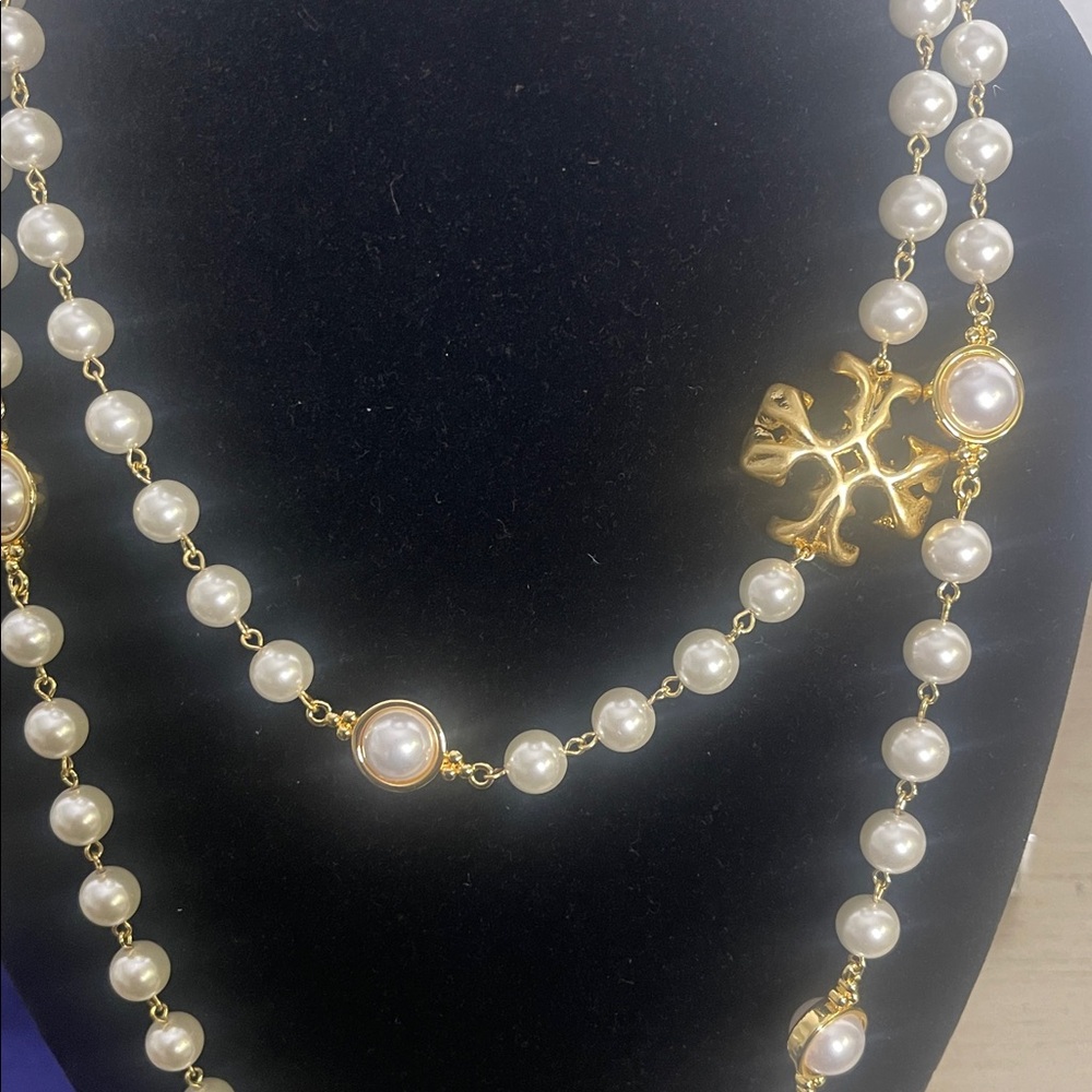 Tory Burch Pearl Necklace with a Gold Tory Burch T Accent - Picture 4 of 9